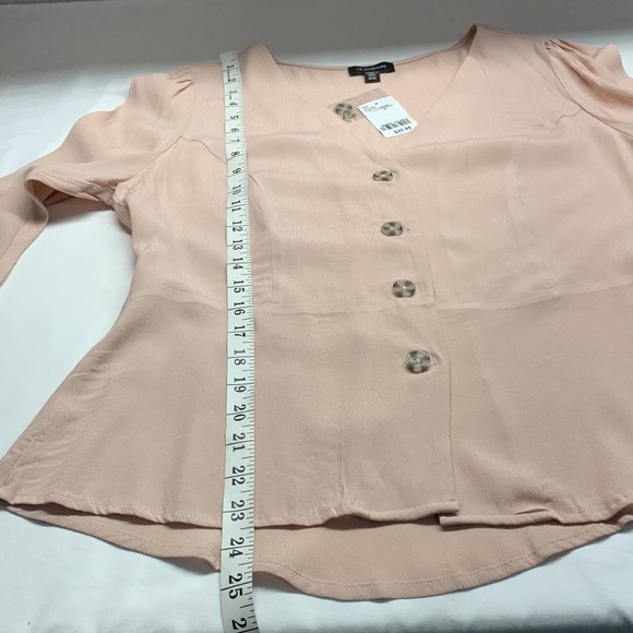 Le Chateau Long Sleeve Button Front Blouse V-Neck Colour Rose Medium NWT - Picture 10 of 11